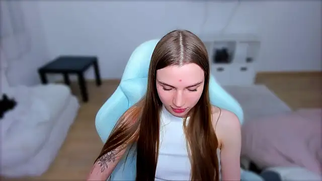 StellaLawless online show from March 2025 04:45:01 PM