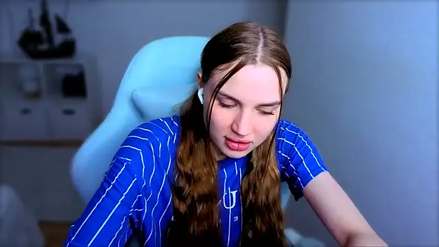 StellaLawless online show from October 2025 08:02:02 PM