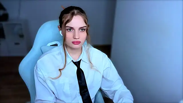 StellaLawless online show from February 2026 08:40:02 PM