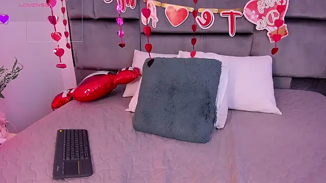 MarilynSmIith online show from February 2025 02:38:02 PM