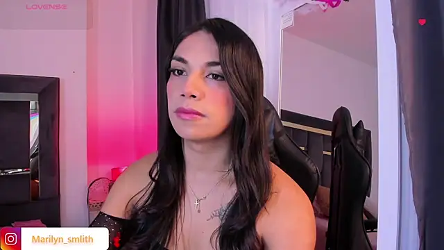 MarilynSmIith online show from November 2025 12:27:01 PM