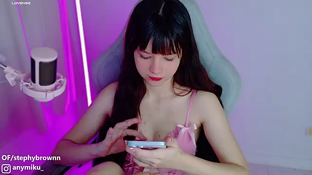 stephybrown online show from January 2025 11:24:01 PM