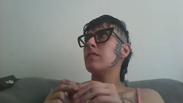 nickfxx online show from December 2025 04:25:02 PM