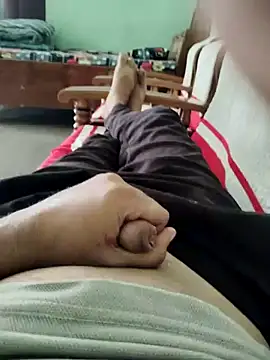 Snapshot of BigDickDogx chatting on October 2025 08:04:01 AM BigDickDogx online show from October 2025 08:04:01 AM