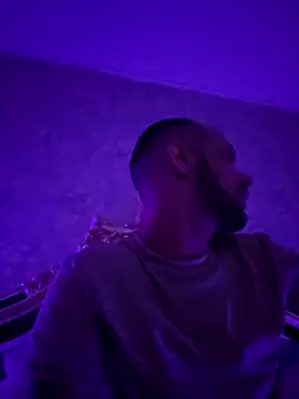 denisxlRo online show from February 2026 10:21:01 PM