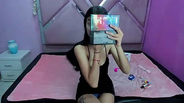 Snapshot of IsisRouse chatting on February 2025 03:00:02 AM IsisRouse online show from February 2025 03:00:02 AM