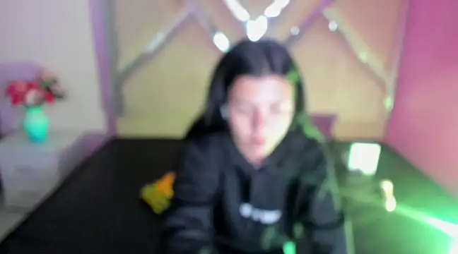 Snapshot of IsisRouse chatting on March 2025 02:41:02 AM IsisRouse online show from March 2025 02:41:02 AM