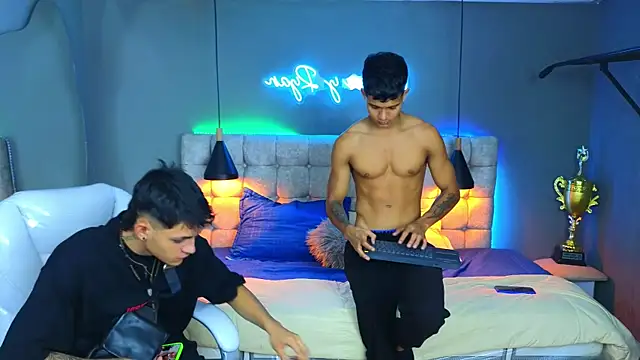 Paradise boy s online show from December 2024 11:43:02 PM