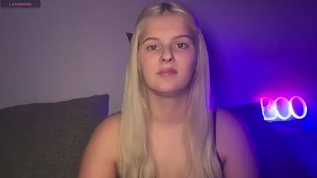 Allylove03 online show from December 2025 03:22:02 AM