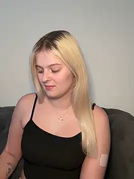 Allylove03 online show from February 2026 03:16:02 PM