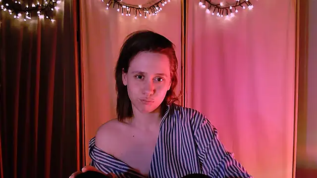 Snapshot of Malinax chatting on January 2025 10:45:02 PM Malinax online show from January 2025 10:45:02 PM