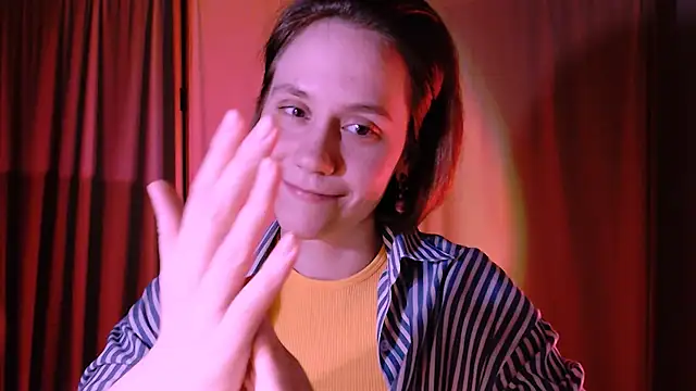 Snapshot of Malinax chatting on March 2025 02:05:01 AM Malinax online show from March 2025 02:05:01 AM