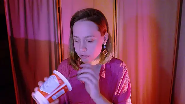 Snapshot of Malinax chatting on October 2025 10:40:02 PM Malinax online show from October 2025 10:40:02 PM