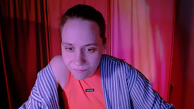 Snapshot of Malinax chatting on October 2025 10:29:02 PM Malinax online show from October 2025 10:29:02 PM