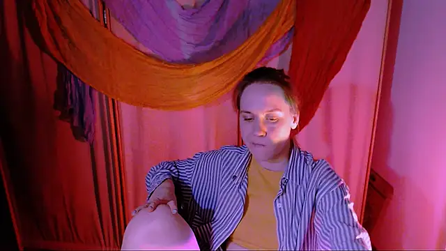 Snapshot of Malinax chatting on October 2025 10:12:01 PM Malinax online show from October 2025 10:12:01 PM