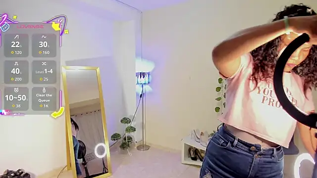 amelyaDreams online show from October 2025 07:27:01 PM