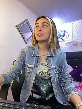 emma oxford online show from December 2024 09:28:01 PM