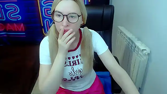 kerakiss877 online show from February 2025 08:19:02 PM