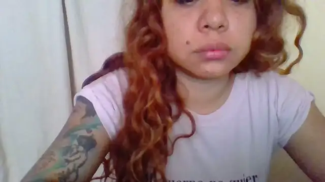 Snapshot of Jennxdolls chatting on February 2026 03:18:01 PM Jennxdolls online show from February 2026 03:18:01 PM