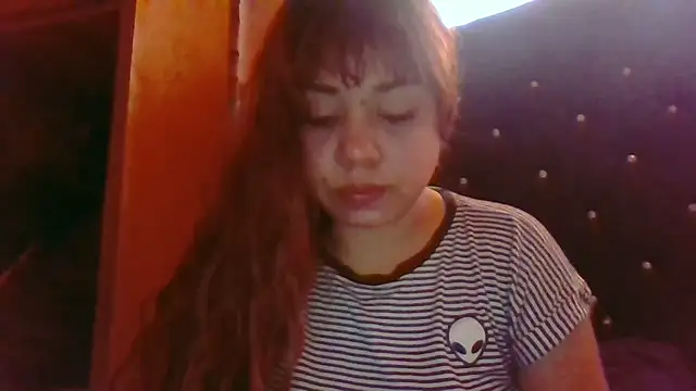 Snapshot of Jennxdolls chatting on April 2026 07:01:01 PM Jennxdolls online show from April 2026 07:01:01 PM