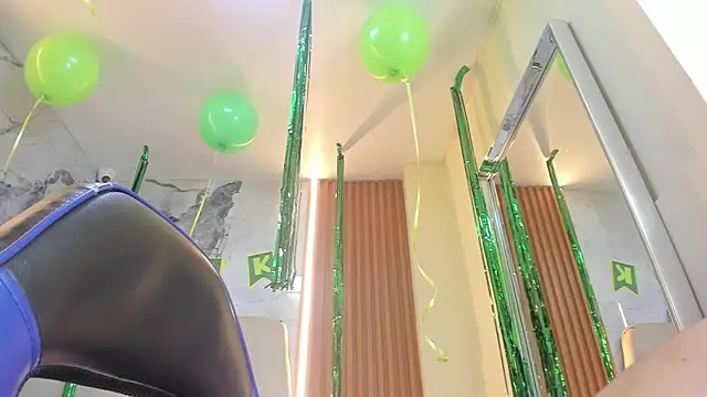 LAILAMORFY online show from March 2026 12:52:01 PM