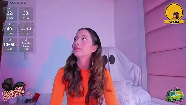 little-Emma online show from October 2025 12:19:01 AM