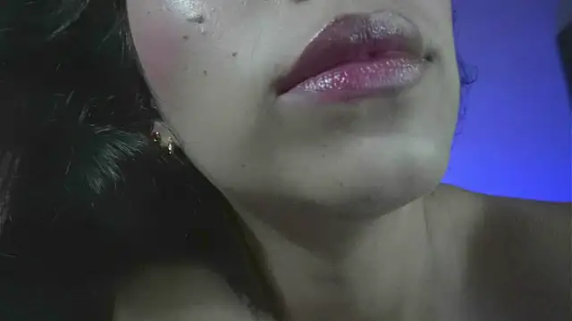 little-Emma online show from March 2026 12:03:01 AM