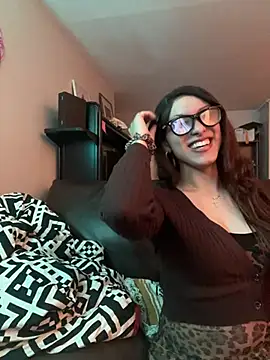 Snapshot of cadenfoxx111 chatting on May 2026 10:00:01 AM cadenfoxx111 online show from May 2026 10:00:01 AM