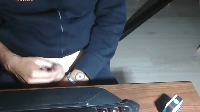 Adri gard online show from October 2025 08:42:02 PM