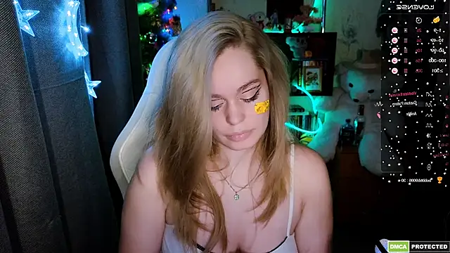 Snapshot of Bad_Girl009 chatting on December 2025 06:15:01 PM Bad Girl009 online show from December 2025 06:15:01 PM