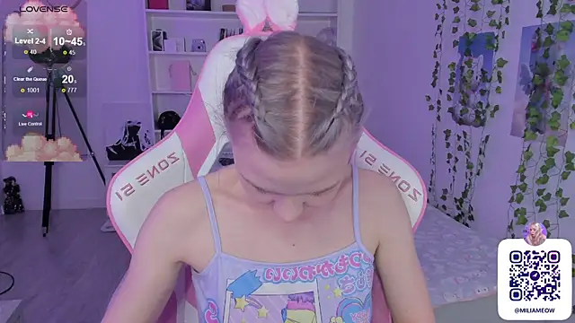 Milia Parker online show from December 2024 07:43:02 PM