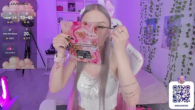 Milia Parker online show from December 2024 08:36:02 PM