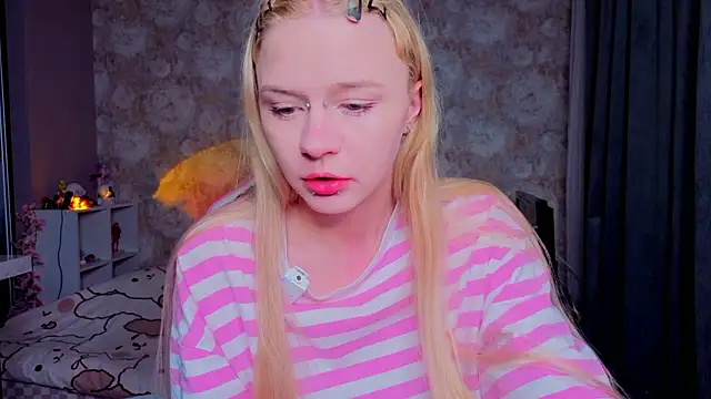 Milia Parker online show from March 2026 12:58:01 AM