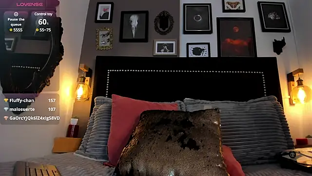 Charlotte  Benett online show from February 2025 07:23:02 AM