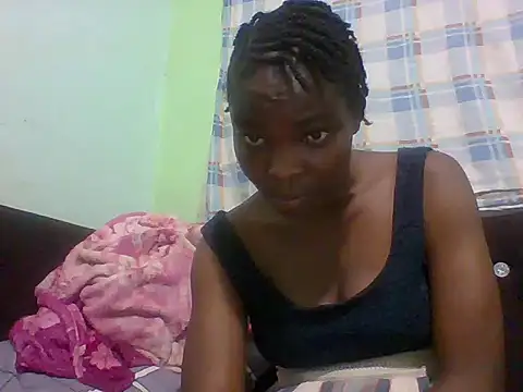 sexxyqueenn22 online show from October 2025 05:44:01 PM