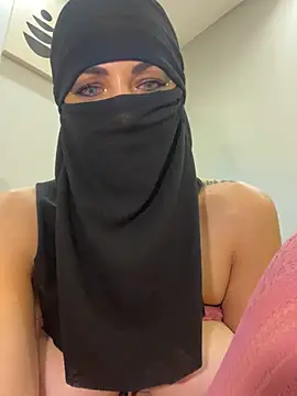 Amberonee31 online show from February 2025 09:28:01 PM