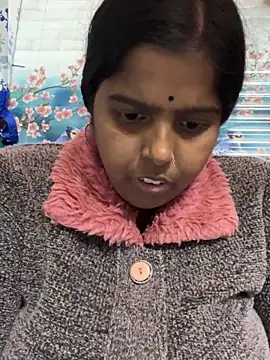 Beauty-queen online show from January 2025 01:07:01 PM