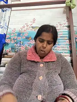 Beauty-queen online show from January 2025 10:50:02 AM