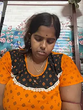 Beauty-queen online show from February 2025 11:20:01 AM