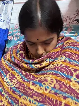 Beauty-queen online show from February 2025 04:03:01 PM