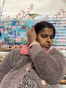 Beauty-queen online show from February 2025 01:59:01 PM