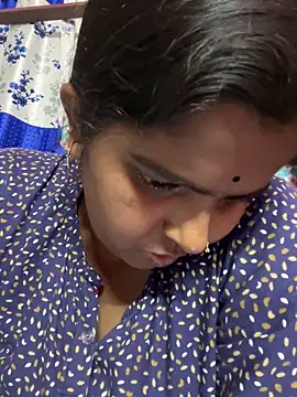 Beauty-queen online show from March 2025 10:57:01 AM