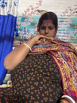 Beauty-queen online show from February 2026 02:57:01 PM