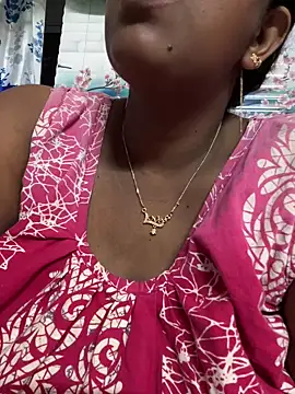 Beauty-queen online show from March 2026 01:17:01 PM