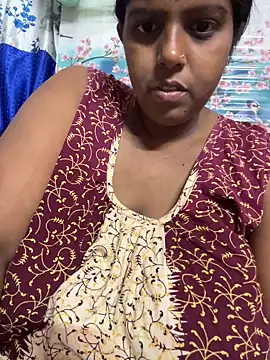 Beauty-queen online show from March 2026 11:35:01 AM