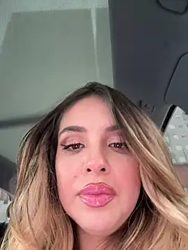 Snapshot of Alirawrz chatting on March 2025 04:37:01 PM Alirawrz online show from March 2025 04:37:01 PM