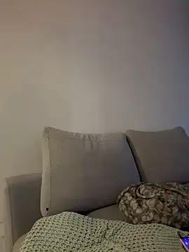 Snapshot of Alirawrz chatting on October 2025 07:34:01 PM Alirawrz online show from October 2025 07:34:01 PM