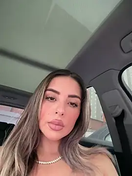 Snapshot of Alirawrz chatting on October 2025 01:45:02 PM Alirawrz online show from October 2025 01:45:02 PM