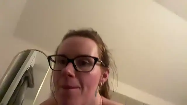 redheadrosie69 online show from March 2026 09:10:01 PM