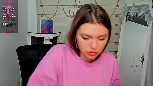 Josephine Kiss online show from December 2024 06:48:02 PM